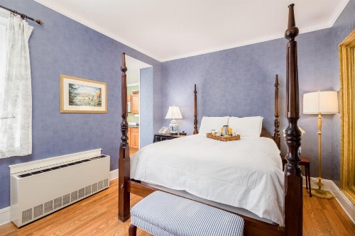 Simsbury 1820 House image 6